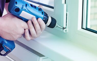 Правильная установка пластиковых окон: гарантия комфорта и эффективной изоляции